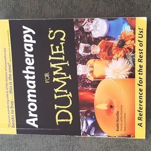 Aromatherapy For Dummies book